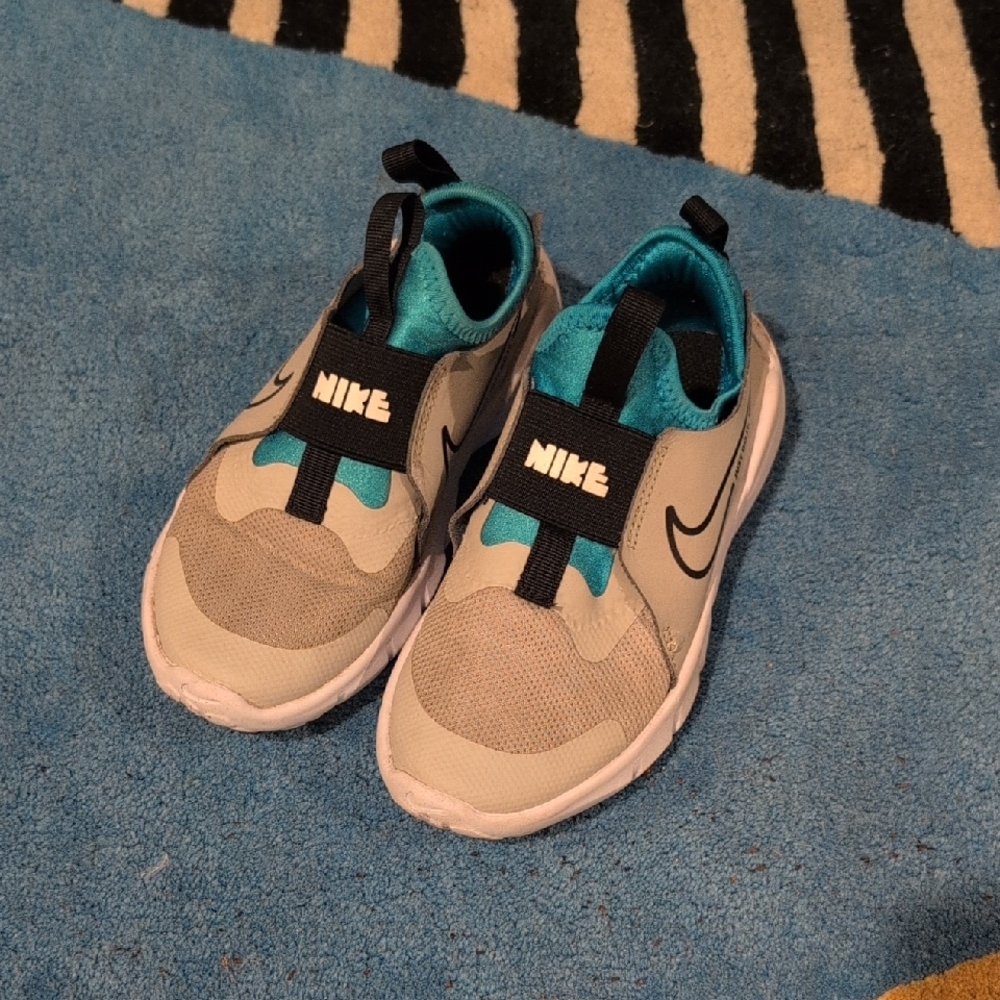 Nike Kids' Gray and Teal Slip-On Sneakers